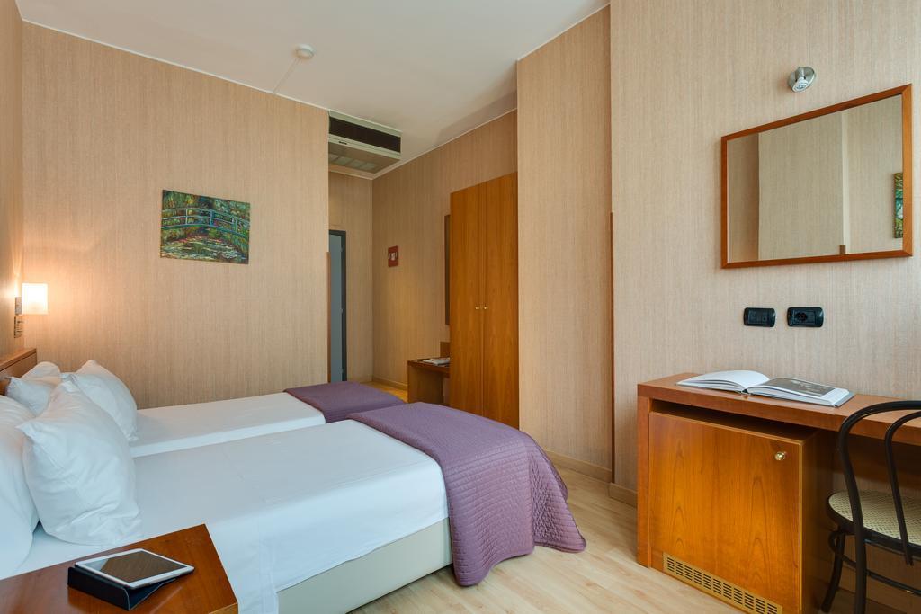 Hotel Roxy Milano Exteriör bild