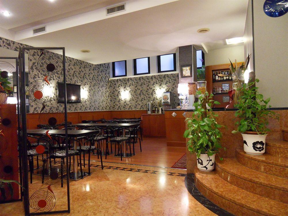 Hotel Roxy Milano Exteriör bild